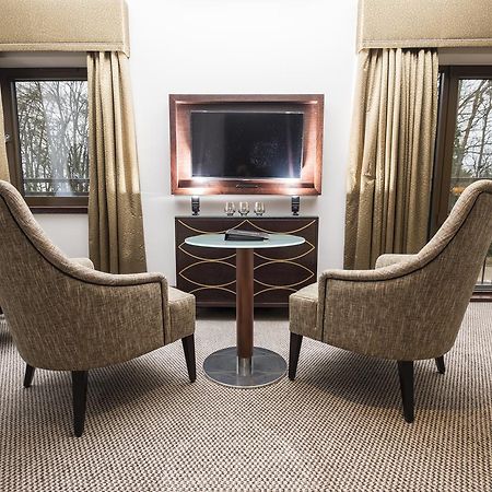Parklands Hotel & Country Club Ньютон-Мернс Екстер'єр фото