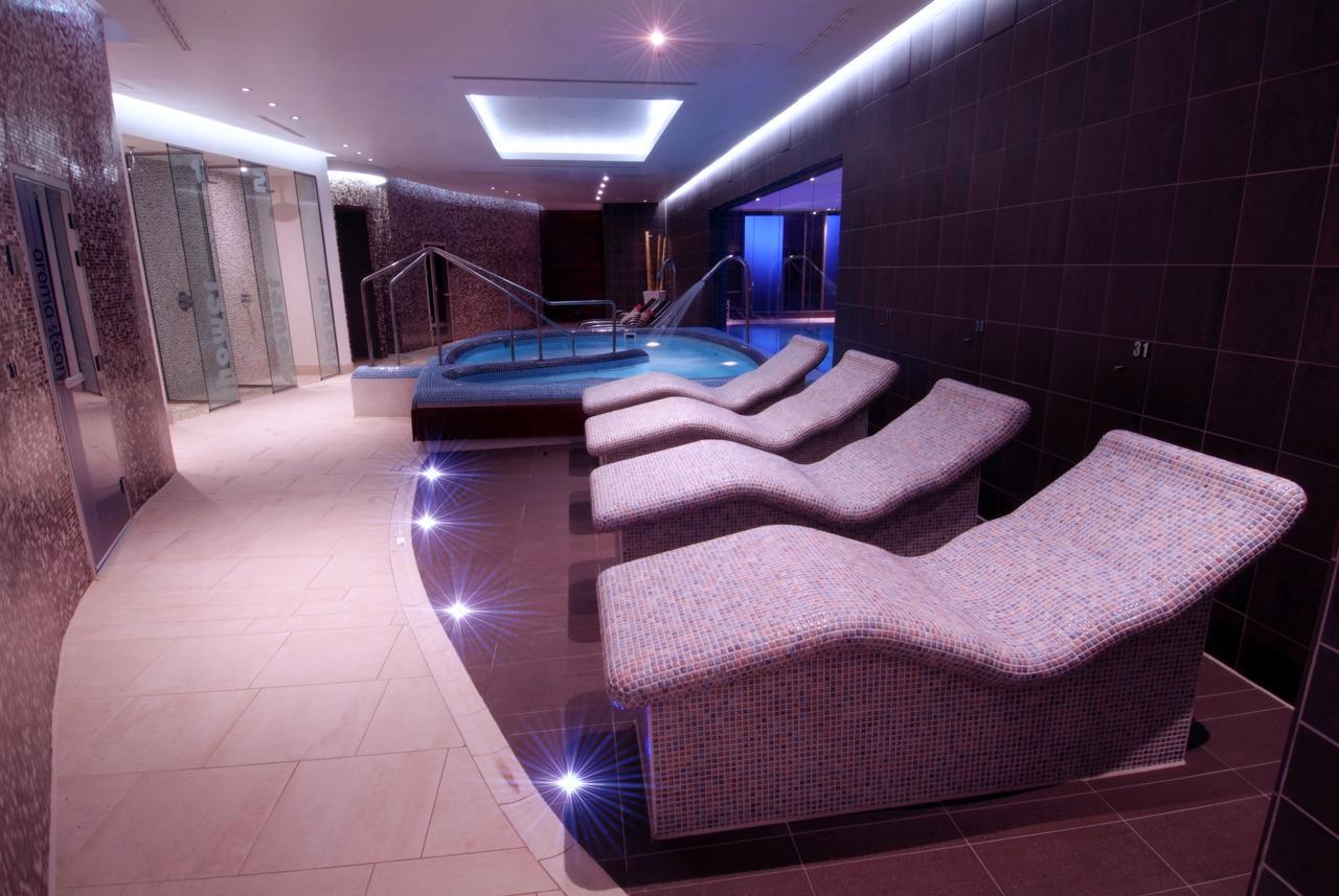 Parklands Hotel & Country Club Ньютон-Мернс Екстер'єр фото