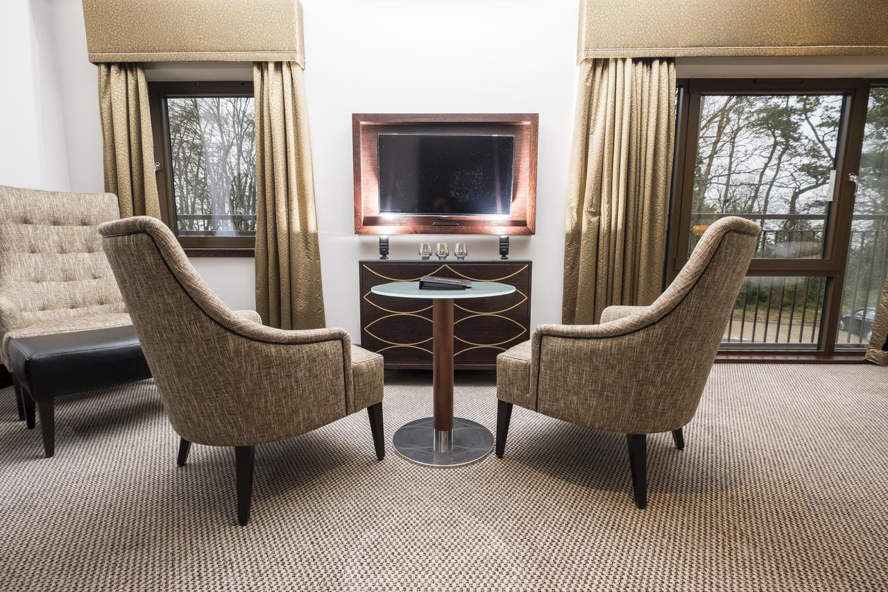 Parklands Hotel & Country Club Ньютон-Мернс Екстер'єр фото
