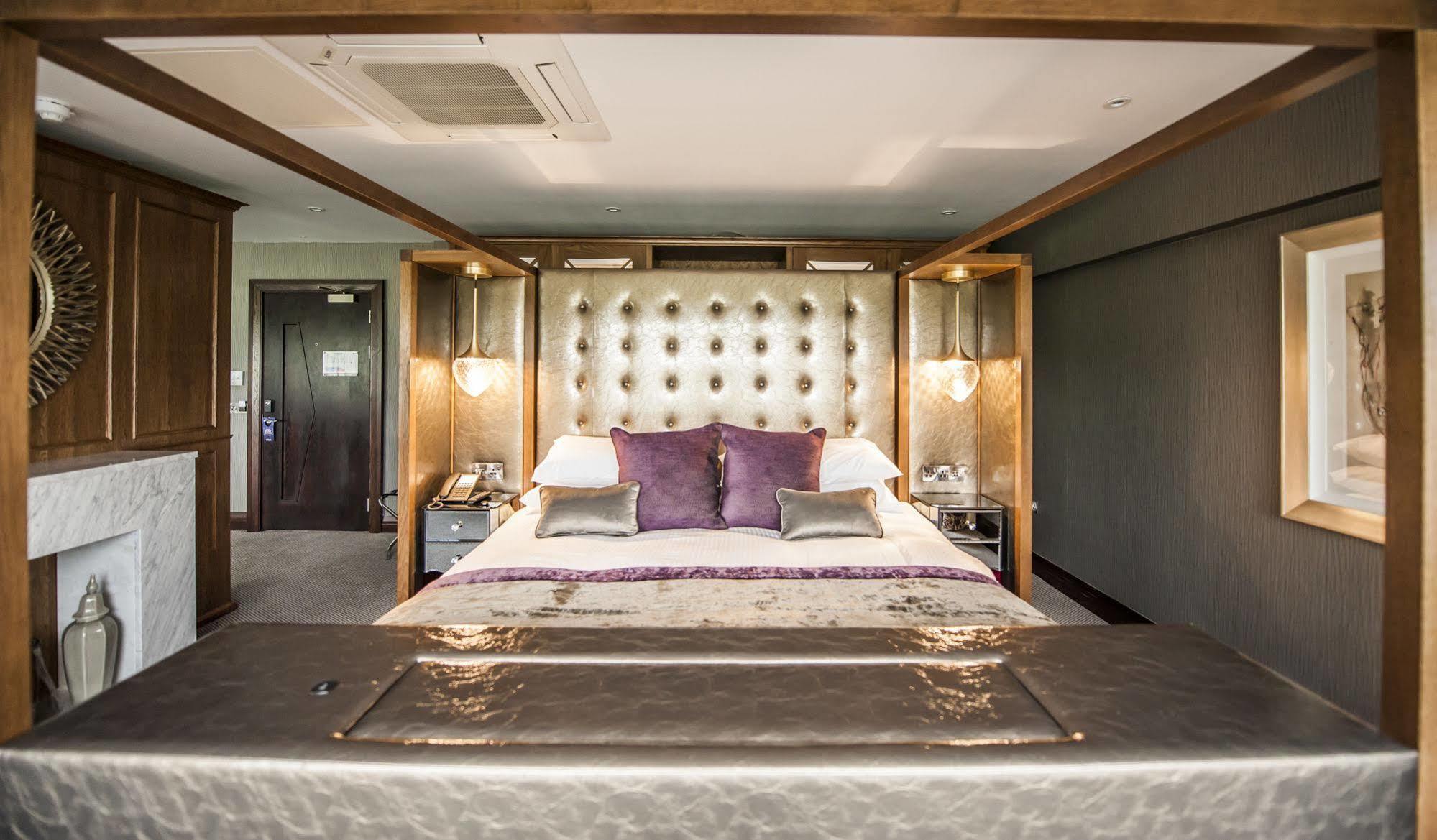 Parklands Hotel & Country Club Ньютон-Мернс Екстер'єр фото